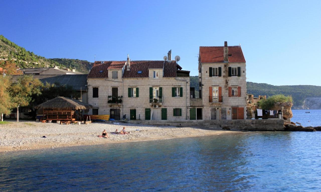 Apartments By The Sea Komiza, Vis - 8533 Esterno foto